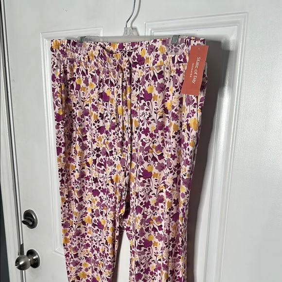 State of Day Women's XL Floral Pajama or Lounge Pants - Purple and Yellow - Picture 2 of 8